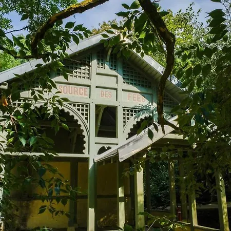 In Historical Center Of Palais Belle Epoque ,international * Vichy