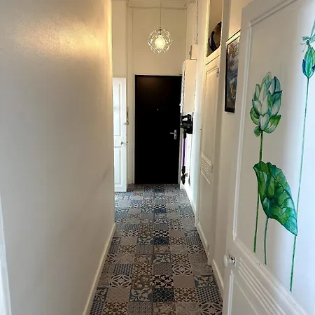 In Historical Center Of Palais Belle Epoque ,international Vichy